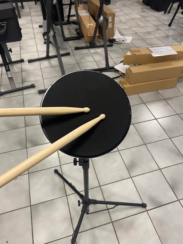 Chord Drum practice pad + stand DPP8 (176.210UK) image 1