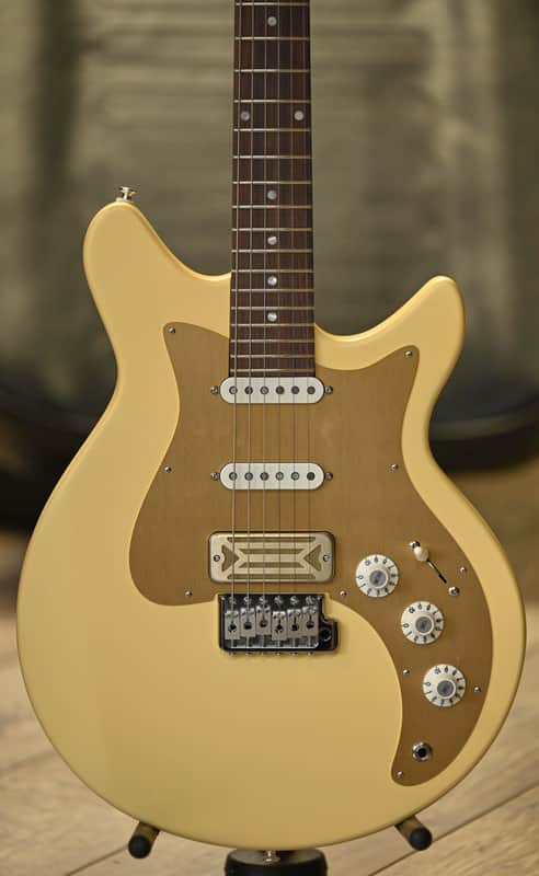 Eastman Fullertone DC'62 - Desert Sand image 1