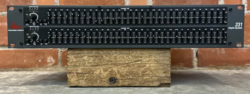 dbx 231 Dual Channel 31-Band EQ | Reverb