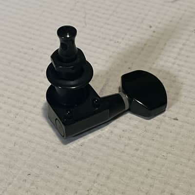 2000's Korean Era Ibanez S & RG Series Black Dual Pin Tuning Pegs Tuners 6 In LIne image 9