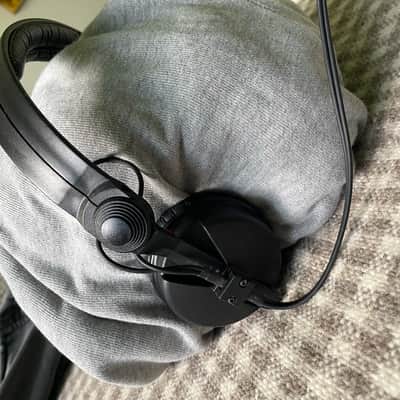 Sennheiser HD 25 Studio Headphones 2010s - Black image 4