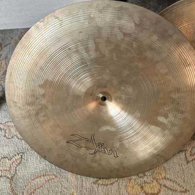 Zildjian hollow logo 18 inch swish Cymbal image 3
