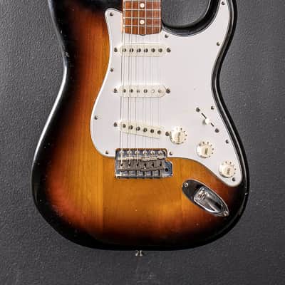 Fender Used American Vintage '62 Reissue Strat '82 image 2