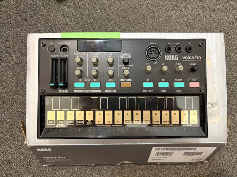 Immagine Korg Volca FM with Algorithm Chart - 1