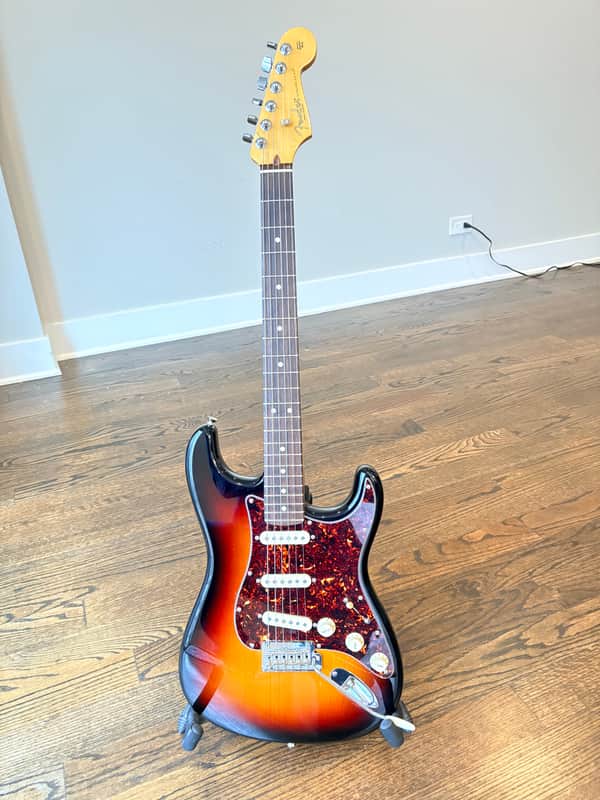Fender American Professional II Stratocaster with Rosewood Fretboard 2020 - Present - 3-Color Sunburst