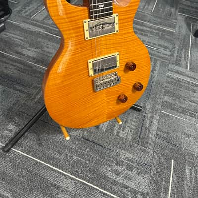 PRS SE Santana 2018 - Present - Santana Yellow image 3