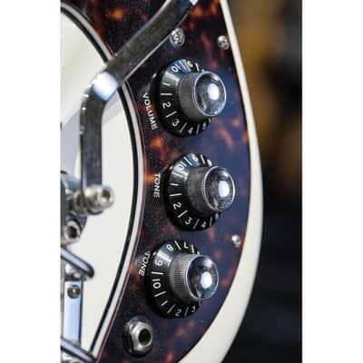 2014 Burns Marvin Signature The Marvin 1964  shadows white image 10