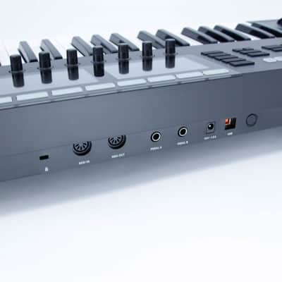Native Instruments [USED] KOMPLETE KONTROL S49 MK2 (Native Instruments) (MIDI Keyboard) (MIDI Controller) image 4