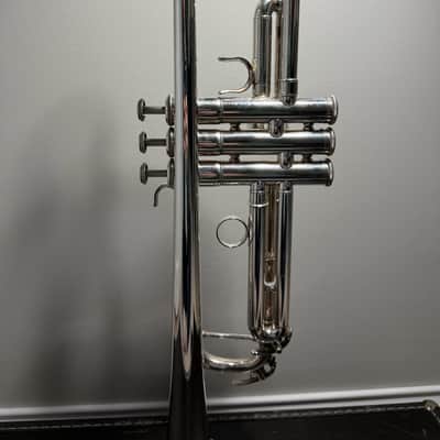Yamaha YTR-6345S - Professional Bb Trumpet - Silver-plated w/ Case & MP image 9