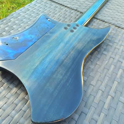 Maan-Guitars headless guitar Atlantis image 9