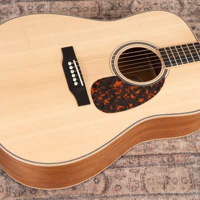 Larrivee D-40 Mahogany image 9