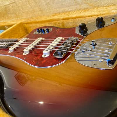 Fender Bass VI 1994-1995 1st Reissue Sunburst made in japan mij image 2