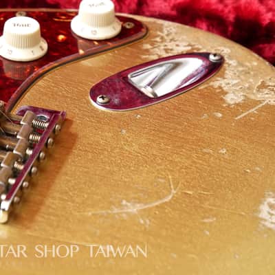 2021 Fender Custom Shop 1969 Stratocaster Heavy Relic HSS-Aztec Gold. image 11