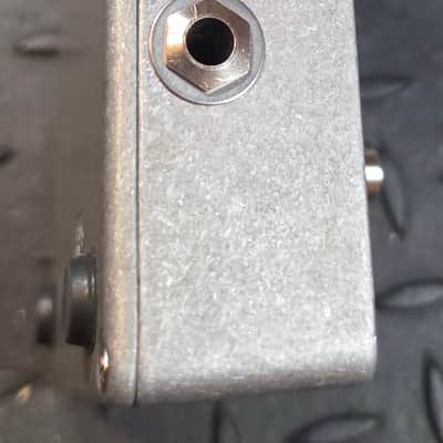 Electro-Harmonix Bass Big Muff Pi Fuzz Pedal Distortion / Sustainer image 5