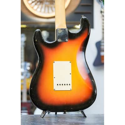 1965 Fender Stratocaster sunburst image 5