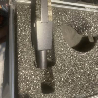 AKG C414 XLII Large Diaphragm Multipattern Condenser Microphone 2010s - Black image 3