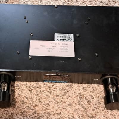 Furman M-8D Power Distribution & Conditioner image 2