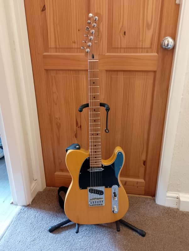 Fender Player Telecaster with Maple Fretboard 2018 - 2024 - Butterscotch Blonde