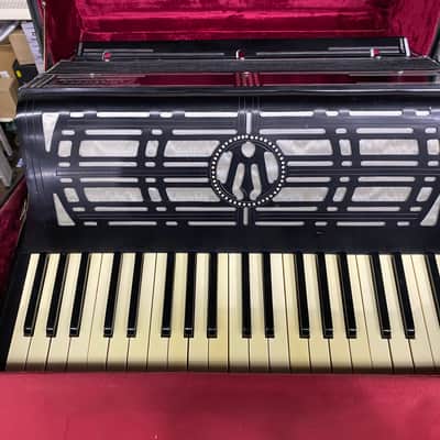 American Made 1930s RARE Wurlitzer Accordion Fully Functional W/Case image 24