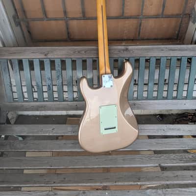 Fender American Professional Classic Stratocaster - Faded Firemist Gold image 7