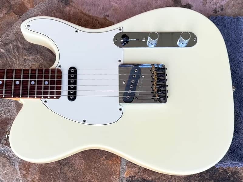 2010 G&L ASAT Classic USA – White w/OHSC