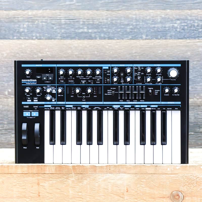 【ジャンク】novation bass station Novation Bass Station II 25-Key Monophonic Synthesizer | Reverb Canada