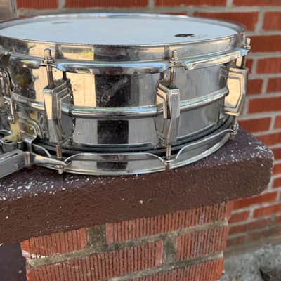 Ludwig No. 410 Super-Sensitive 5x14" 10-Lug Aluminum Snare Drum with Large Chicago Keystone Badge 1984 - Chrome-Plated image 3