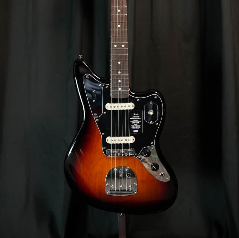 Fender American Professional Classic Jaguar 2025 - Present - 3