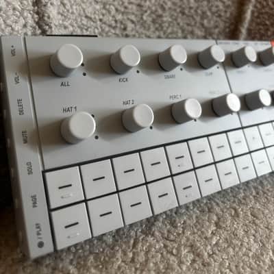 Yamaha Seqtrak Grey / Orange Bild 3