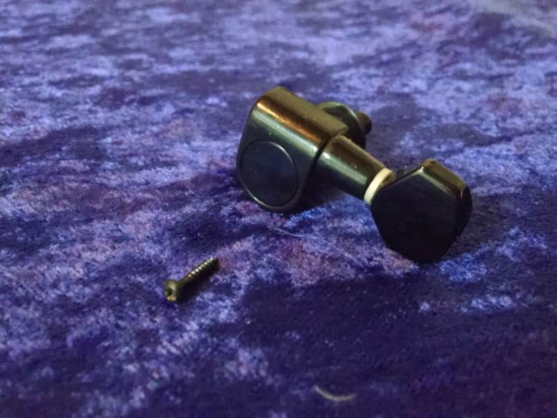1980s Gotoh Tuner Right hand Black Single image 1