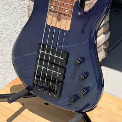 G. Gould GGI-5 Hybrid 5-String Bass Guitar, GGI5 image 3