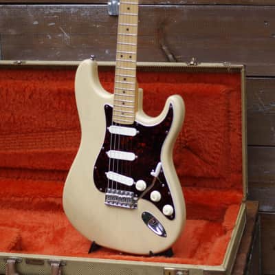 Fender Buddy Guy Stratocaster 1996 - Honey Blonde image 1