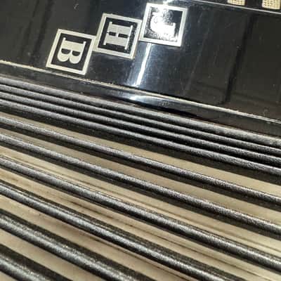 Noble Nobility Accordion - Black image 4