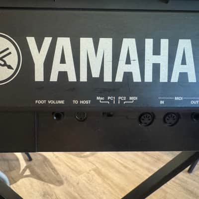 Yamaha PSR-740 Arranger Workstation Keyboard image 13