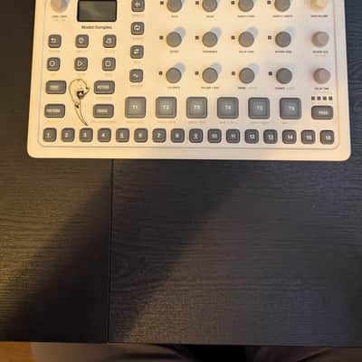 Elektron Model:Samples 2019 - 2020 - White