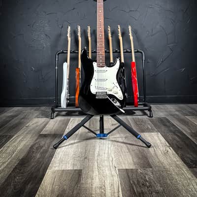 Squier Affinity 20th Anniversary Stratocaster - Black image 1