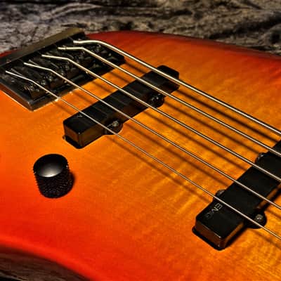 Guild SB605 1985 Sunburst Flame Maple Guild Pilot Bass USA Built Guild Acoustics 5 String Electric image 8