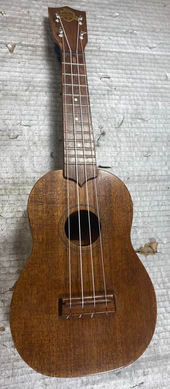 Favilla Ukulele
