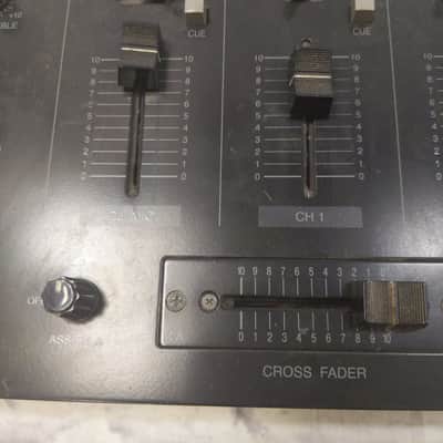Radio Shack 32-3012 3 Channel Stereo DJ Mixer image 7