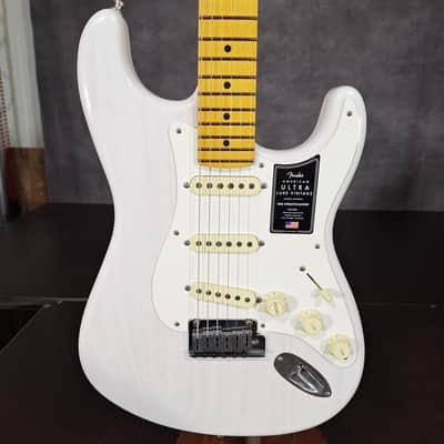Fender American Ultra Luxe Vintage '50s Stratocaster 2025 - Present - White Blonde weighs 7.4 pounds image 1