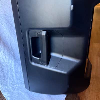 Yamaha DBR12 12" Active Speaker 2014 - Present - Black image 2