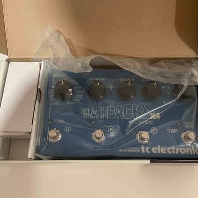 TC Electronic Flashback X4 Delay & Looper 2011 - 2019 - Blue image 2