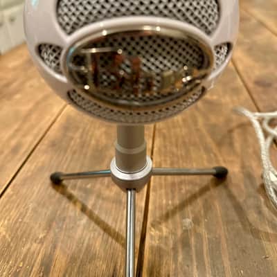 Blue Snowball Multi-Pattern USB Condenser Mic 2010s - Textured White image 5