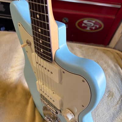 Fender MIJ Junior Collection Jazzmaster 2021 - Present - Satin Daphne Blue image 9