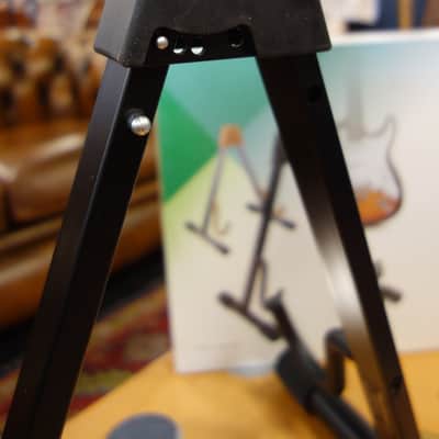Konig & Meyer 17540 Foldable Guitar Stand image 2