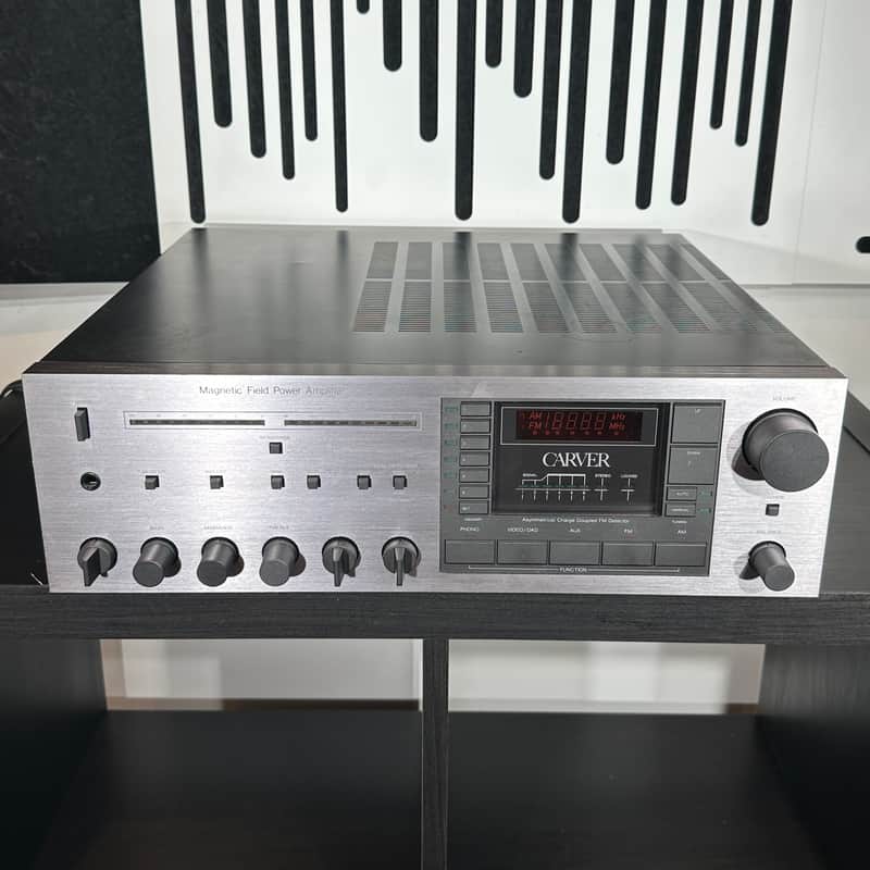 Carver Magnetic Field Power Amplifier Carver MXR-130