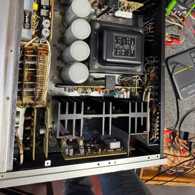 Accuphase E-202 ca. 1975 - silver image 2