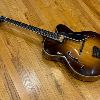 DeCava Stratford archtop guitar 2012 - Almond Burst image 2