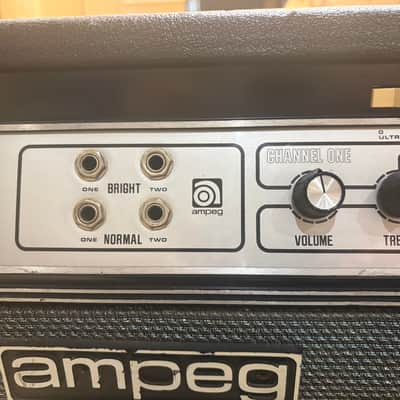 1970s Ampeg SVT Curved Line 300-Watt Bass Amplifier Head Black image 2
