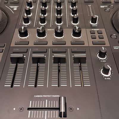 Native Instruments Traktor Kontrol S4 MK3 2024 image 6